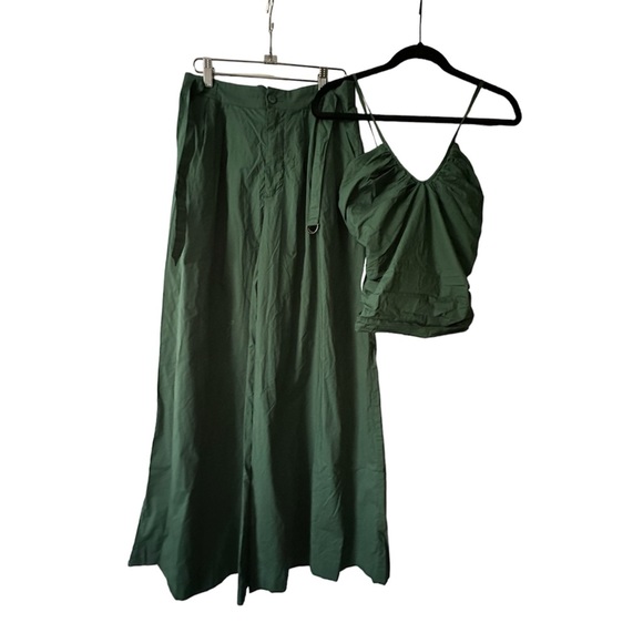 YBF Lake Camo and Cosmo Pant NWT Green size large
